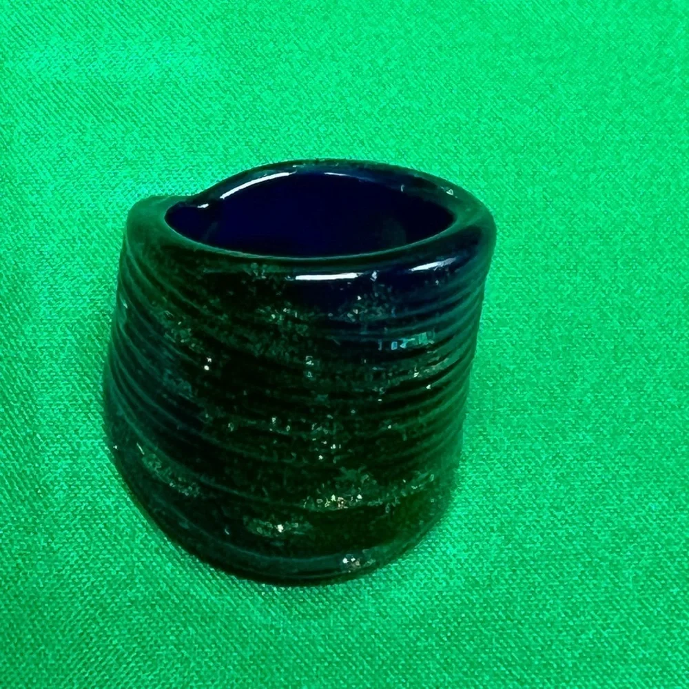 Elegant Blue and Gold Women's Ring